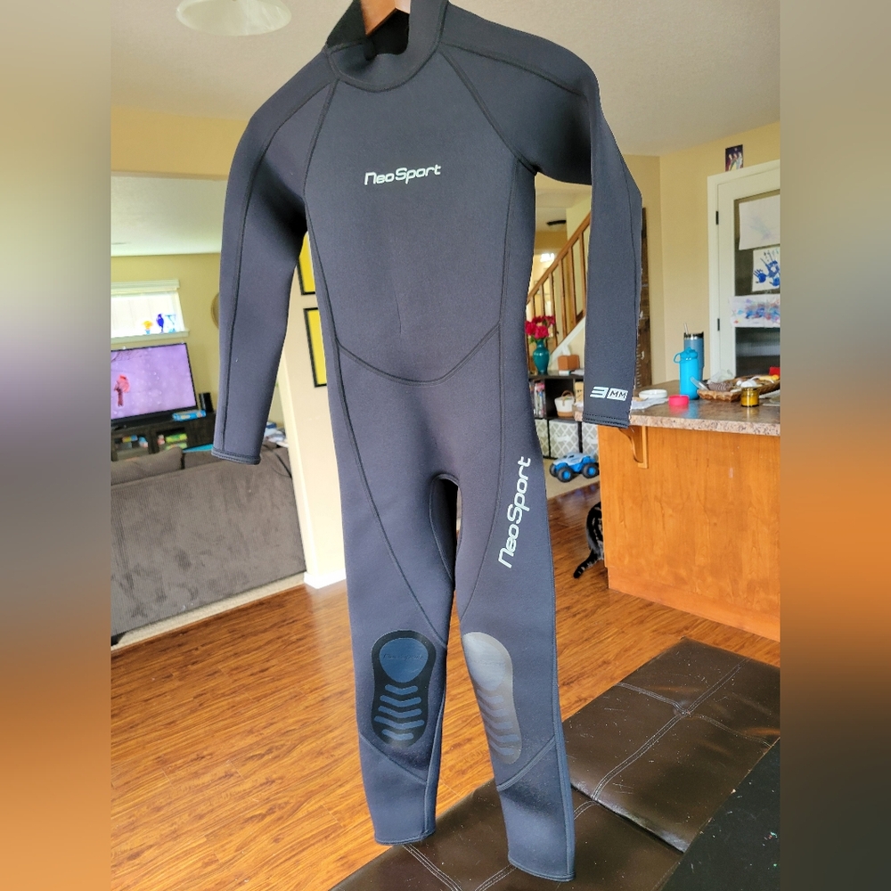 NeoSport Full Body Black Wetsuit